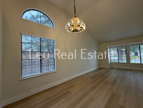 167 Stonington Way in Folsom, CA - Building Photo - Building Photo