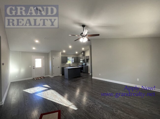 4040 Roxies Ln in Milton, FL - Building Photo - Building Photo