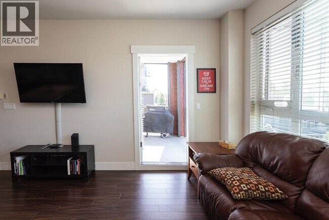 2351 Kelly Ave in Port Coquitlam, BC - Building Photo - Building Photo