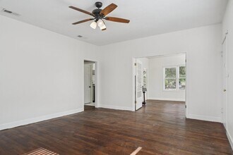 308 Taylor Rd in Elgin, TX - Building Photo - Building Photo