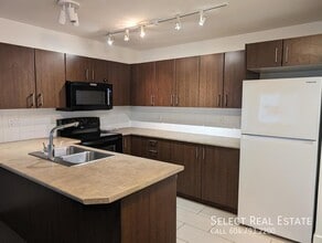 45561 Yale Rd in Chilliwack, BC - Building Photo - Building Photo