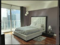 55 SE 6th St, Unit 3910 in Miami, FL - Building Photo - Building Photo