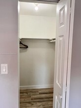 7820 NE Bayshore Ct in Miami, FL - Building Photo - Building Photo