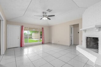 9919 Overview Dr in Sugar Land, TX - Building Photo - Building Photo