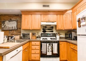 4 Wellington St, Unit 2 in Boston, MA - Building Photo