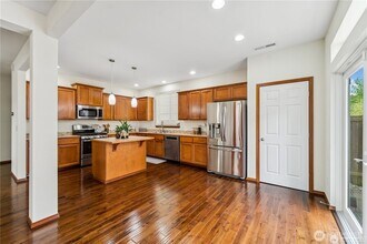 23003 42nd Dr SE in Bothell, WA - Building Photo - Building Photo