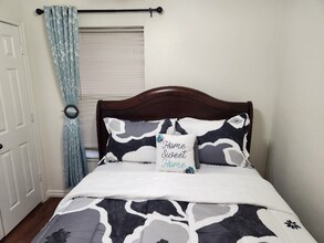 313 W Himes St in Norman, OK - Building Photo - Building Photo