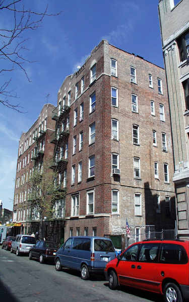 1824 Weeks Ave in Bronx, NY - Building Photo