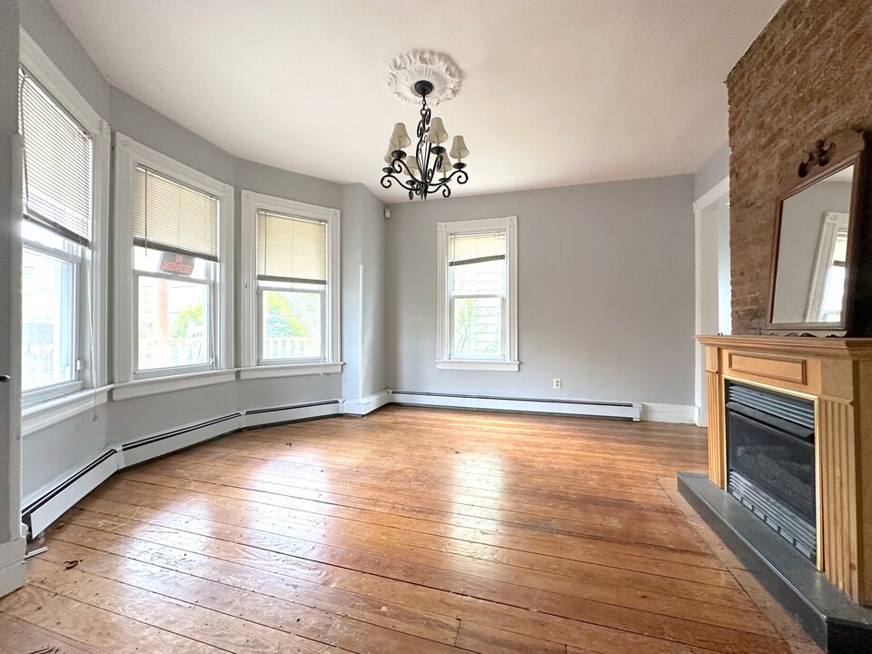 41 Liberty Street Wh in Newburgh, NY - Building Photo