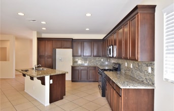 27191 Golden Field Ct in Moreno Valley, CA - Building Photo - Building Photo