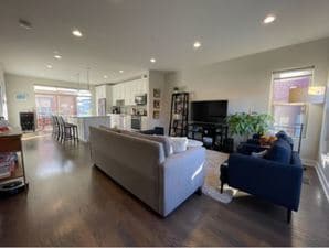 759 W Evergreen Ave in Chicago, IL - Building Photo - Building Photo
