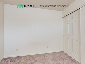 950 Berrum Ln-Unit -Apt 1 in Reno, NV - Building Photo - Building Photo