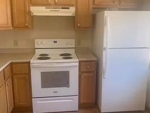 3636 W Branting Ln in Milwaukee, WI - Building Photo - Building Photo