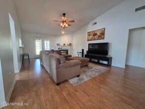 8513 Rockridge Dr in Jacksonville, FL - Building Photo - Building Photo