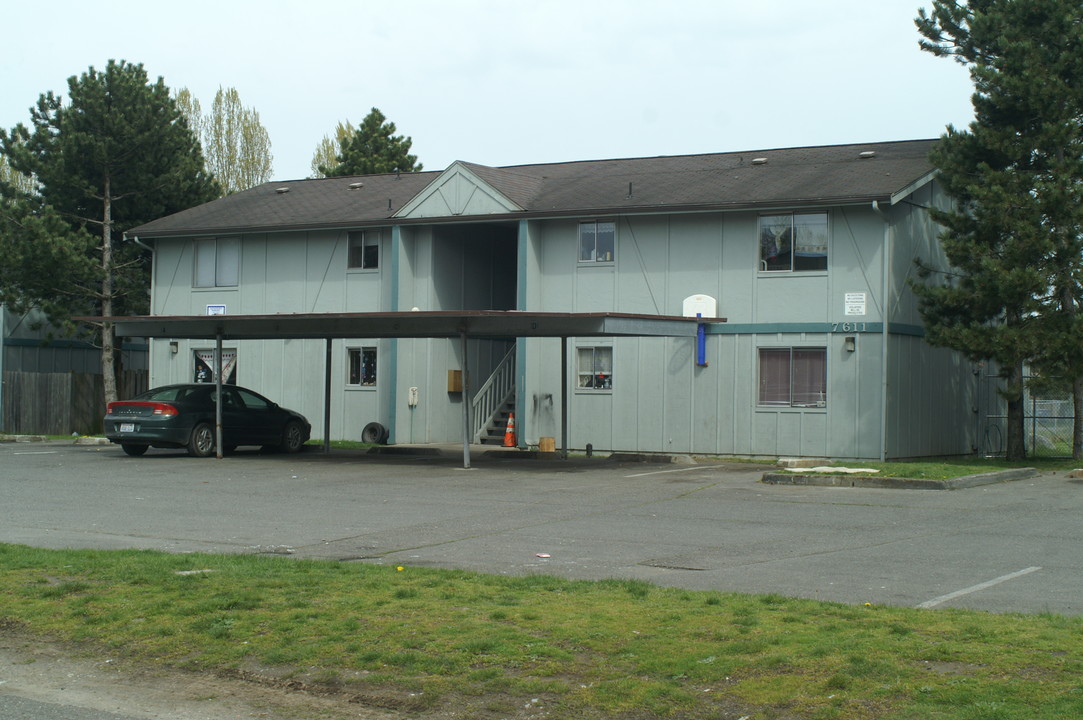 7611 9th Ave in Tacoma, WA - Building Photo