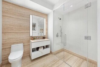 1 Wall St in New York, NY - Building Photo - Building Photo