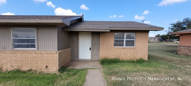 636 S Crosby St in Crosbyton, TX - Building Photo - Building Photo