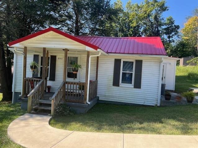 803 Noblin St in Radford, VA - Building Photo - Building Photo