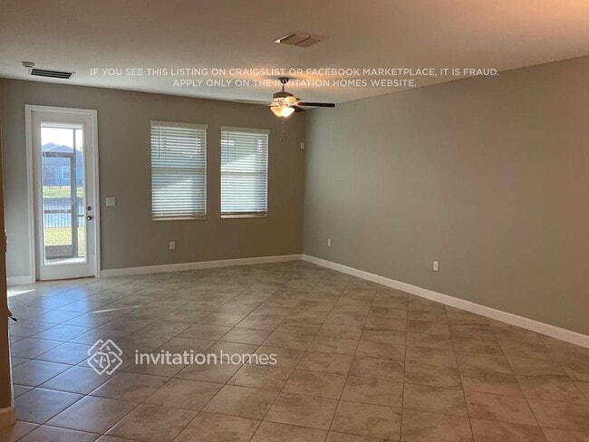 9662 Ivory Dr in Ruskin, FL - Foto de edificio - Building Photo