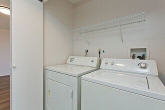 98-351-351 Koauka Loop in Aiea, HI - Building Photo - Building Photo