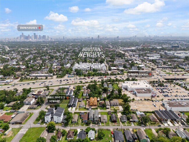 216 E 31st St in Houston, TX - Foto de edificio - Building Photo
