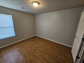 1164 Oxbow Way in Fayetteville, AR - Building Photo - Building Photo