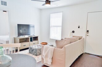 2300 Stanford St in Houston, TX - Building Photo - Building Photo