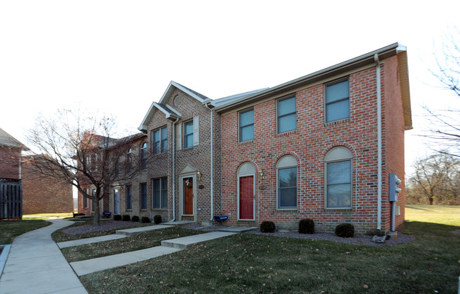 Eagle's Nest Townhomes