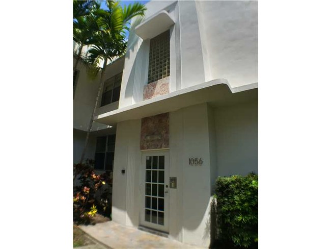 1056 Jefferson Ave in Miami Beach, FL - Foto de edificio - Building Photo