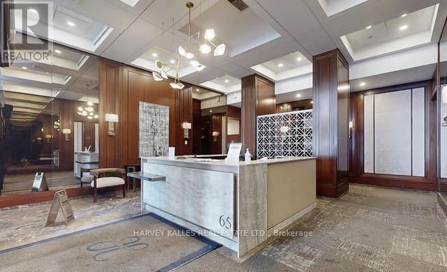 55 Harbour St in Toronto, ON - Building Photo - Building Photo