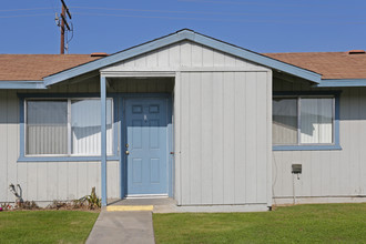 Westwood Manor in Earlimart, CA - Building Photo - Building Photo