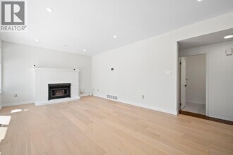 4522 Watling St in Burnaby, BC - Building Photo - Building Photo