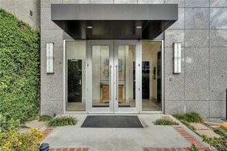 833 Howard Ave in New Orleans, LA - Building Photo - Building Photo