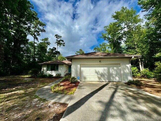 303 Long Leaf Dr in Hampstead, NC - Building Photo - Building Photo