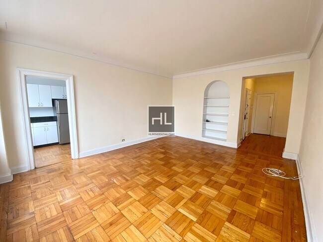 WEST 86 STREET in New York, NY - Building Photo - Building Photo