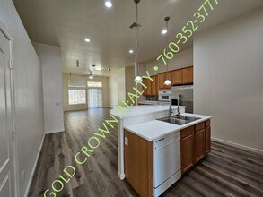 327 Countryside Dr in El Centro, CA - Building Photo - Building Photo