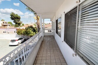 2078 Harrison Ave in San Diego, CA - Building Photo - Building Photo