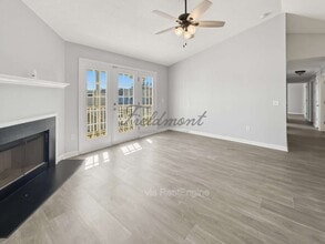 107 Pelham Square Way in Greer, SC - Building Photo - Building Photo