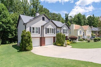 4780 Baker Plantation Dr in Acworth, GA - Building Photo - Building Photo