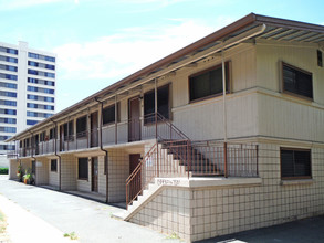 2304 Kapiolani Blvd in Honolulu, HI - Building Photo - Building Photo