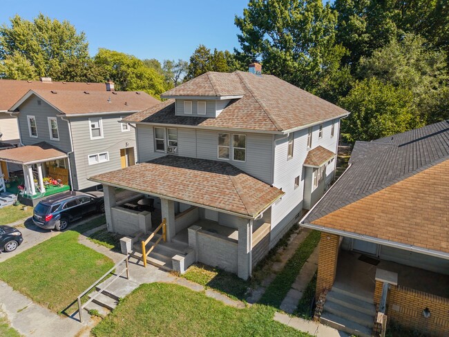 717 N Grant Ave in Indianapolis, IN - Foto de edificio - Building Photo
