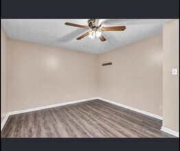 686 Bethany Ct in Maryville, TN - Foto de edificio - Building Photo