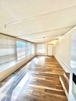 137 Lantern Pl, Unit Unit 1 in North Fort Myers, FL - Building Photo