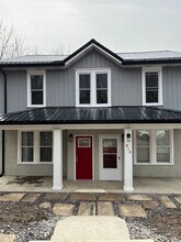 810 College Ave, Unit # 1 in Oakmont, PA - Building Photo - Building Photo