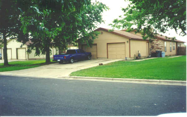 Bucks Run in Austin, TX - Building Photo