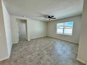 490 Seaspray Dr in Fort Pierce, FL - Building Photo - Building Photo