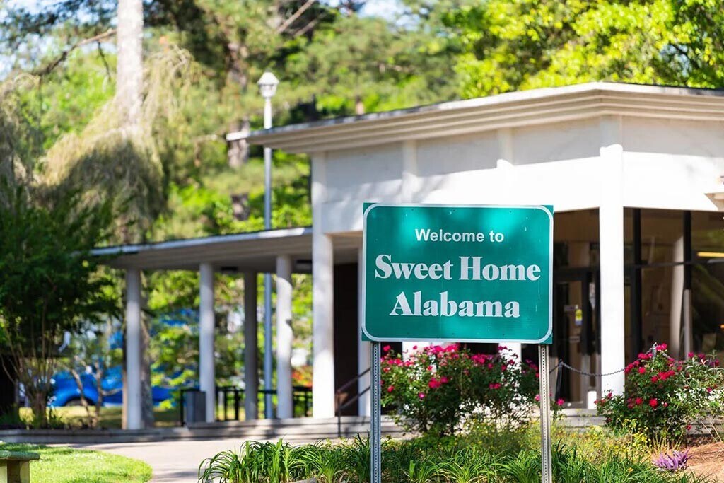 Chase Creek Apartment Homes Huntsville, AL Apartments