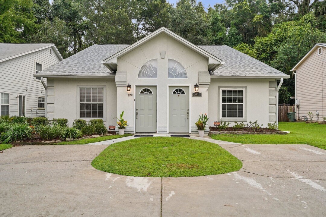 4187 Silkbay Ct in Tallahassee, FL - Building Photo