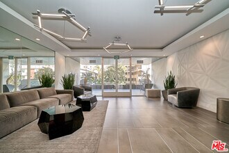 425 S Willaman Dr in Los Angeles, CA - Building Photo - Building Photo