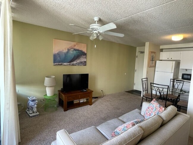 2240 Kuhio Ave.-Unit -ML044. 2240 Kuhio Avenue #2403 in Honolulu, HI - Building Photo - Building Photo